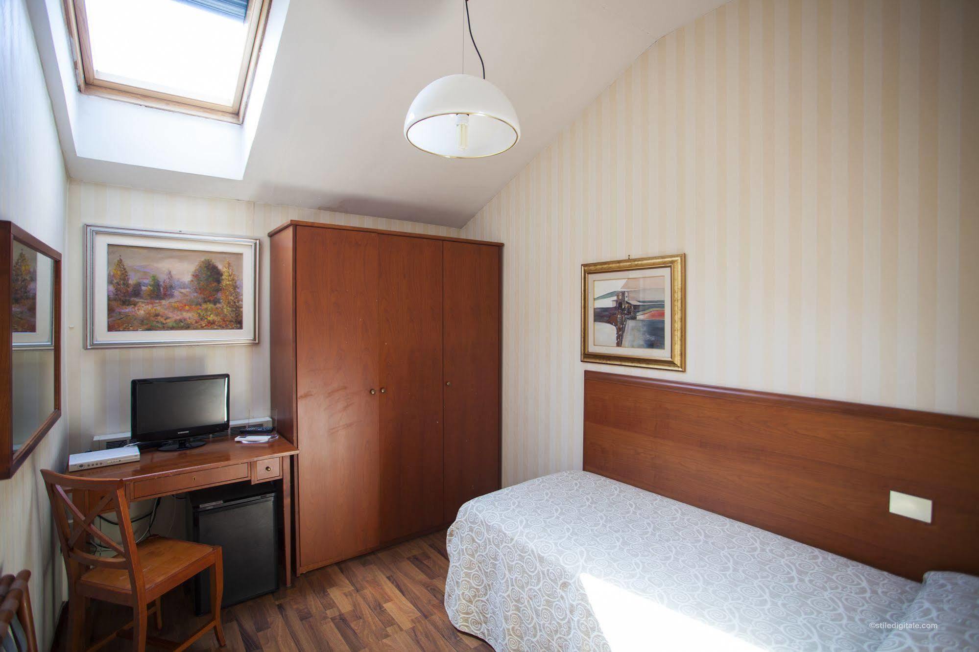 Blumen Hotel 3*